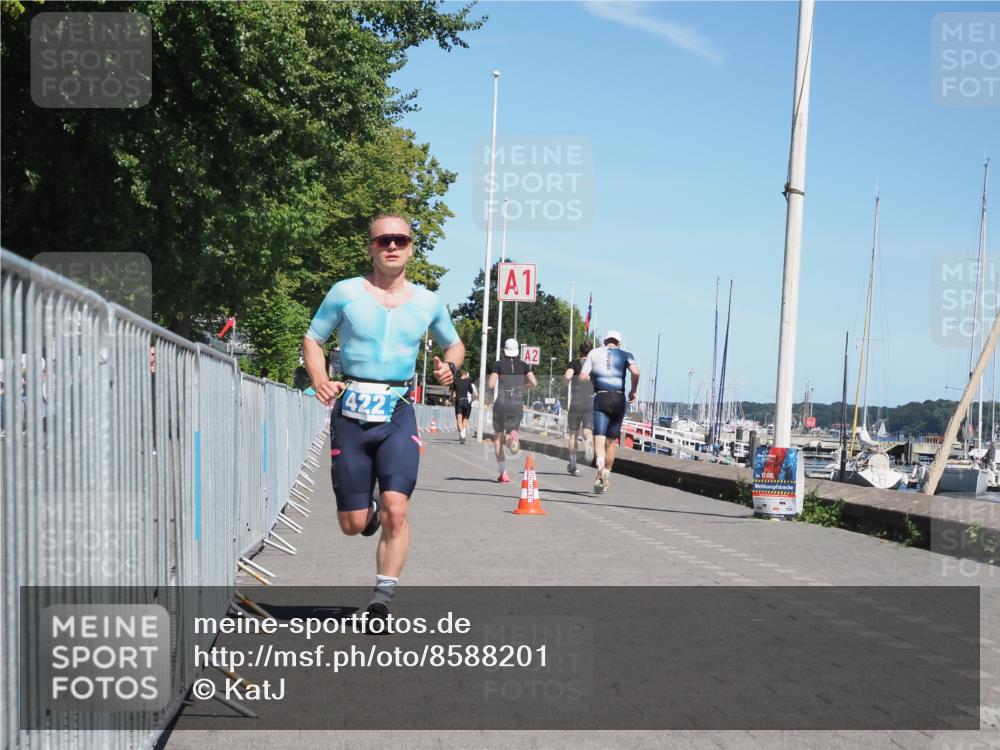 17.08.2025 - KN Förde Triathlon 2025 KatJ http://msf.ph/oto/8588201 17.08.2025 13:31:51 Laufen 419, 422 meine-sportfotos.de