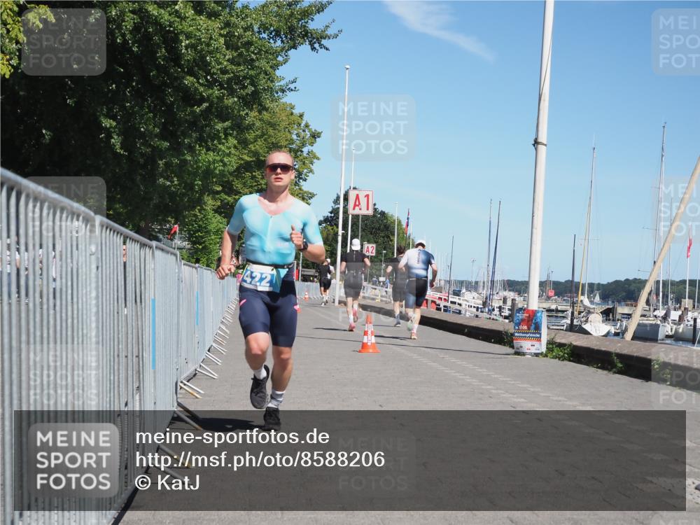 17.08.2025 - KN Förde Triathlon 2025 KatJ http://msf.ph/oto/8588206 17.08.2025 13:31:51 Laufen 419, 422 meine-sportfotos.de