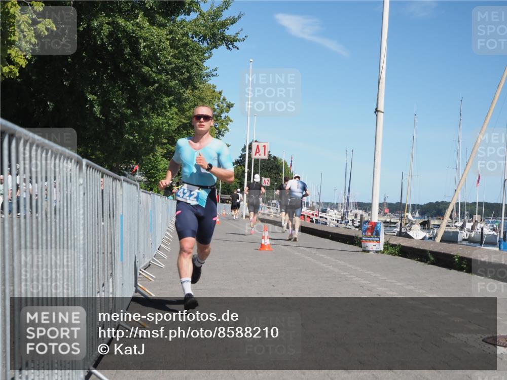 17.08.2025 - KN Förde Triathlon 2025 KatJ http://msf.ph/oto/8588210 17.08.2025 13:31:51 Laufen 419, 422 meine-sportfotos.de