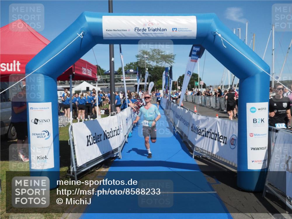 17.08.2025 - KN Förde Triathlon 2025 MichiJ http://msf.ph/oto/8588233 17.08.2025 13:44:24 Laufen 407, 413, 422, 433 meine-sportfotos.de
