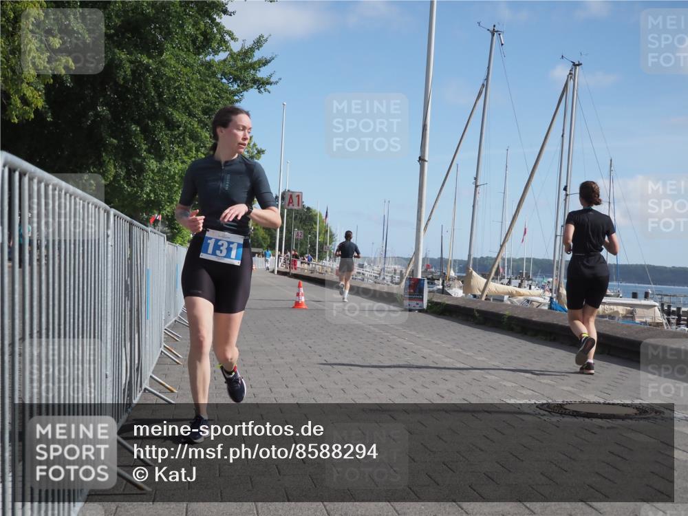 17.08.2025 - KN Förde Triathlon 2025 KatJ http://msf.ph/oto/8588294 17.08.2025 10:38:50 Laufen 131 meine-sportfotos.de
