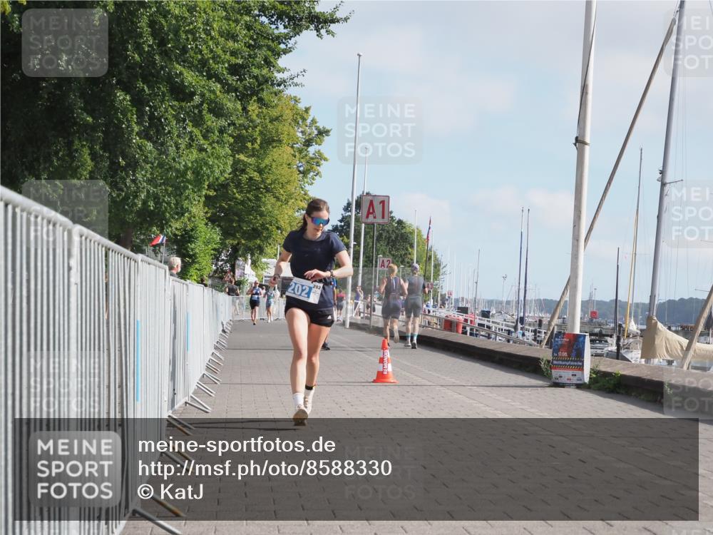 17.08.2025 - KN Förde Triathlon 2025 KatJ http://msf.ph/oto/8588330 17.08.2025 10:14:23 Laufen 166, 202 meine-sportfotos.de