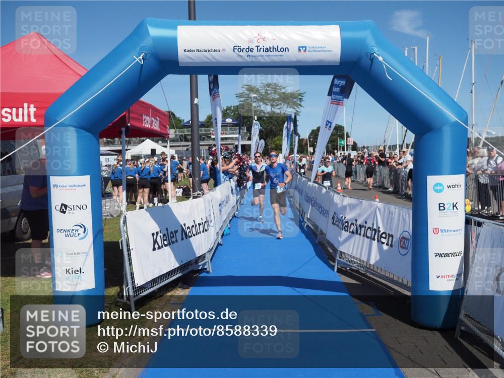 17.08.2025 - KN Förde Triathlon 2025 MichiJ http://msf.ph/oto/8588339 17.08.2025 13:44:27 Laufen 407, 413, 422, 433 meine-sportfotos.de