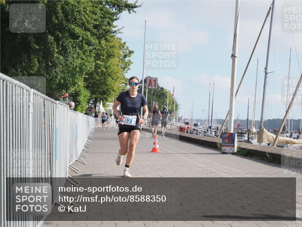 17.08.2025 - KN Förde Triathlon 2025 KatJ http://msf.ph/oto/8588350 17.08.2025 10:14:23 Laufen 166, 202 meine-sportfotos.de