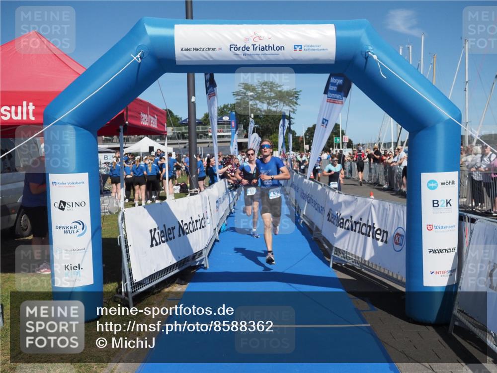 17.08.2025 - KN Förde Triathlon 2025 MichiJ http://msf.ph/oto/8588362 17.08.2025 13:44:27 Laufen 407, 413, 422, 433 meine-sportfotos.de
