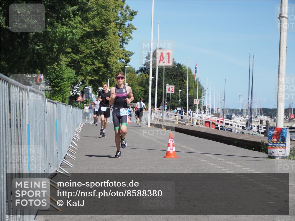 17.08.2025 - KN Förde Triathlon 2025 KatJ http://msf.ph/oto/8588380 17.08.2025 13:32:29 Laufen 395 meine-sportfotos.de