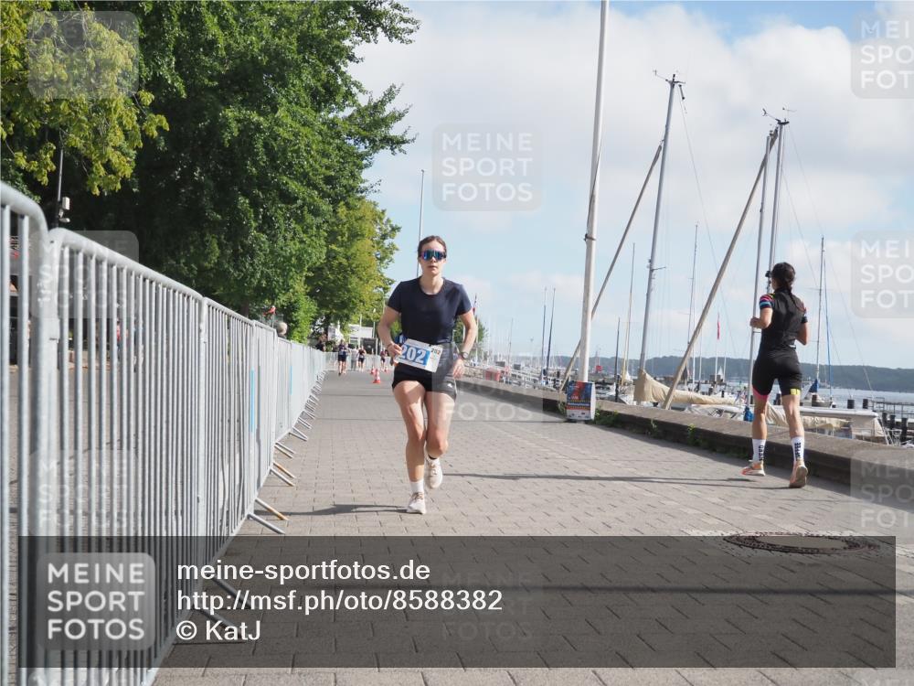17.08.2025 - KN Förde Triathlon 2025 KatJ http://msf.ph/oto/8588382 17.08.2025 10:14:25 Laufen 202 meine-sportfotos.de