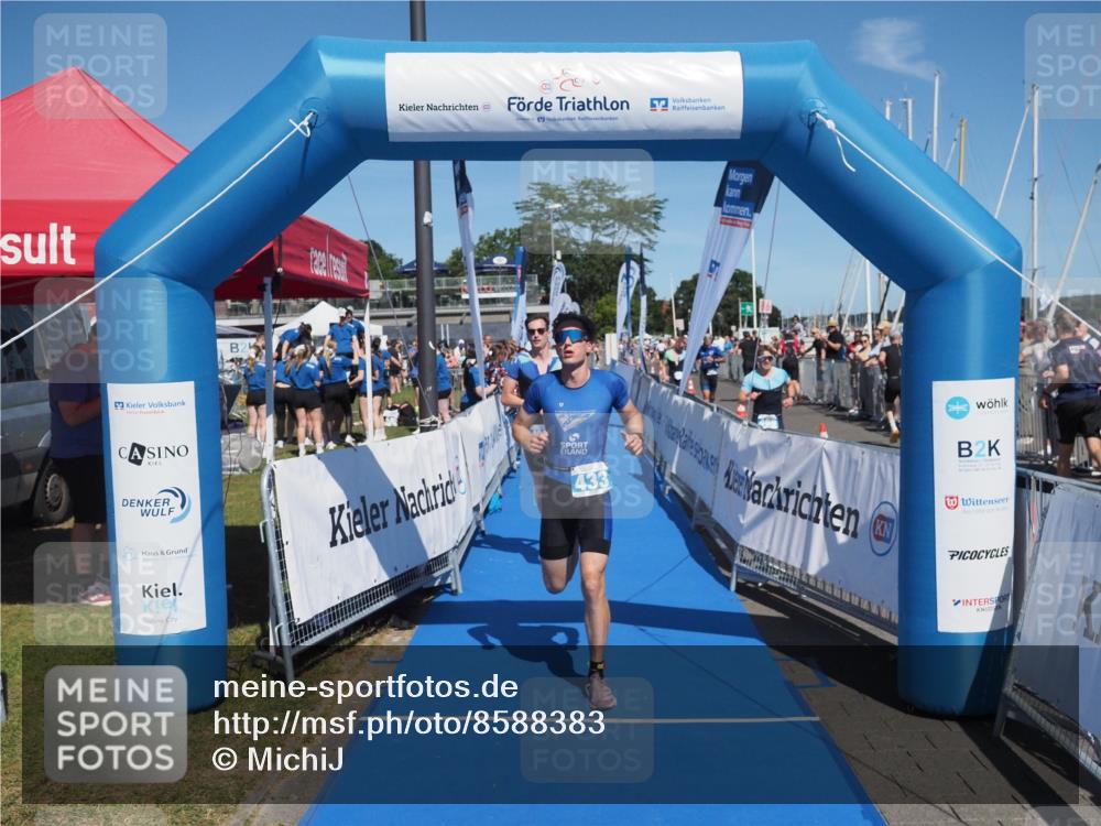 17.08.2025 - KN Förde Triathlon 2025 MichiJ http://msf.ph/oto/8588383 17.08.2025 13:44:28 Laufen 407, 422, 433 meine-sportfotos.de
