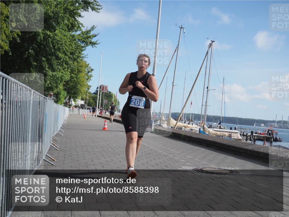 17.08.2025 - KN Förde Triathlon 2025 KatJ http://msf.ph/oto/8588398 17.08.2025 10:39:00 Laufen 208 meine-sportfotos.de