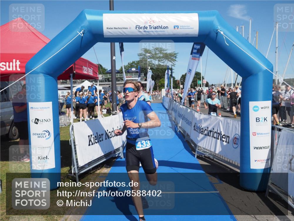 17.08.2025 - KN Förde Triathlon 2025 MichiJ http://msf.ph/oto/8588402 17.08.2025 13:44:28 Laufen 407, 422, 433 meine-sportfotos.de