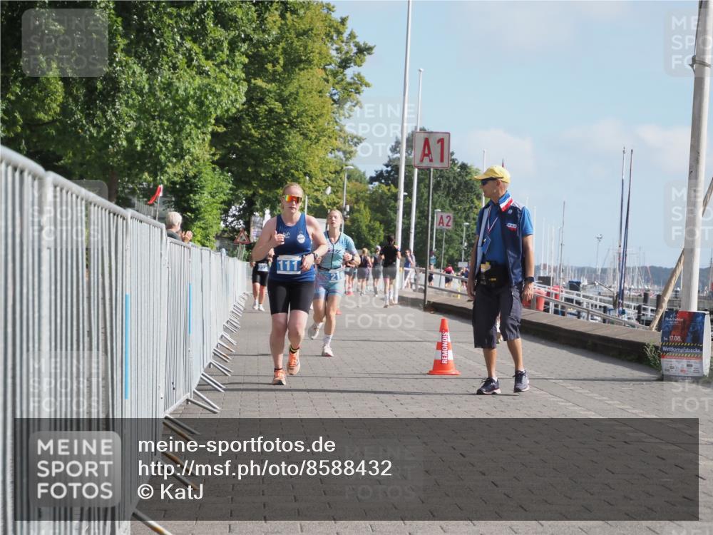 17.08.2025 - KN Förde Triathlon 2025 KatJ http://msf.ph/oto/8588432 17.08.2025 10:14:36 Laufen 111, 216 meine-sportfotos.de