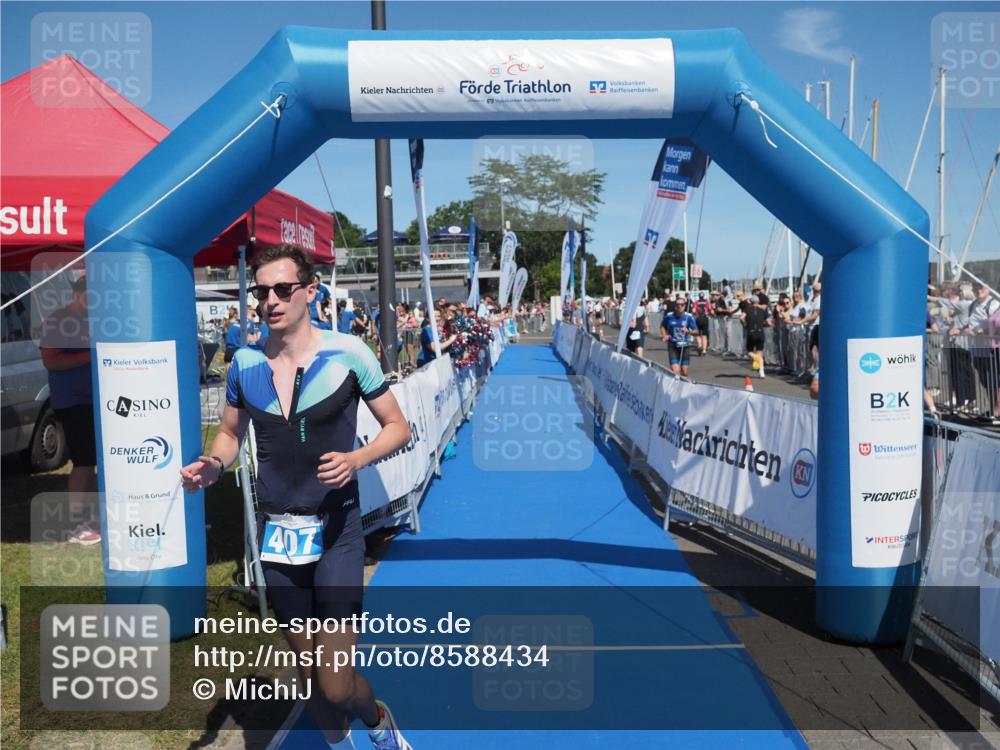 17.08.2025 - KN Förde Triathlon 2025 MichiJ http://msf.ph/oto/8588434 17.08.2025 13:44:29 Laufen 407, 422, 433 meine-sportfotos.de
