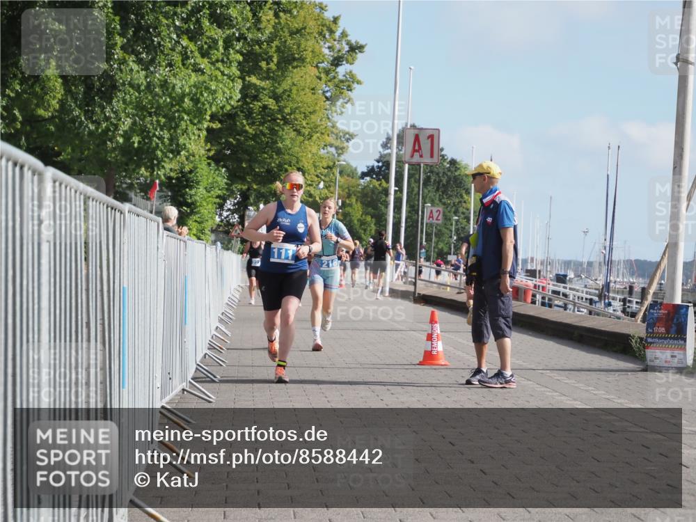 17.08.2025 - KN Förde Triathlon 2025 KatJ http://msf.ph/oto/8588442 17.08.2025 10:14:37 Laufen 111, 216 meine-sportfotos.de