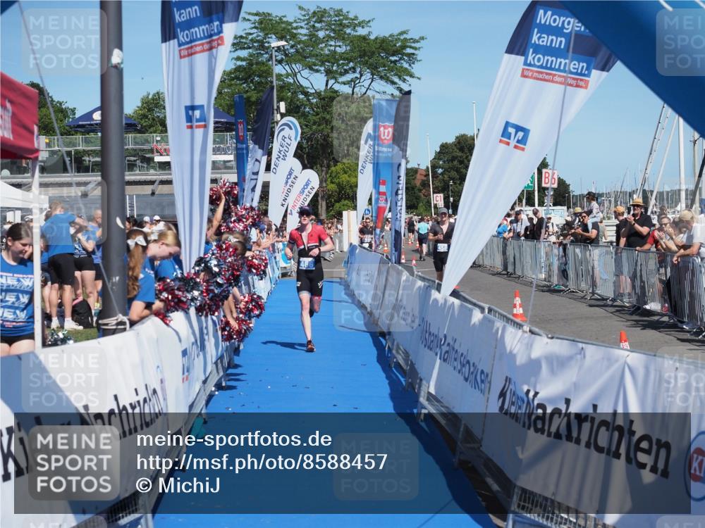 17.08.2025 - KN Förde Triathlon 2025 MichiJ http://msf.ph/oto/8588457 17.08.2025 13:45:07 Laufen 466 meine-sportfotos.de