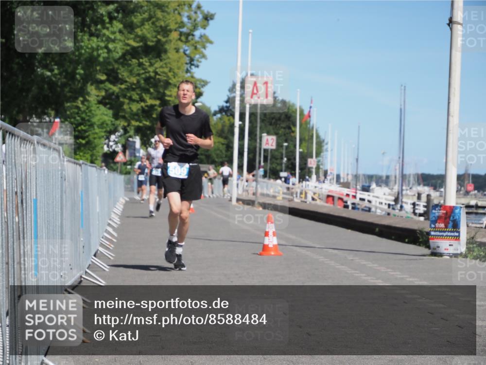 17.08.2025 - KN Förde Triathlon 2025 KatJ http://msf.ph/oto/8588484 17.08.2025 13:32:36 Laufen 395, 414, 509 meine-sportfotos.de