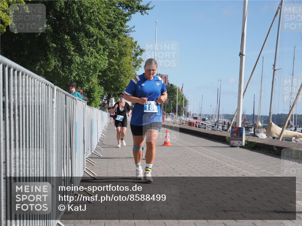 17.08.2025 - KN Förde Triathlon 2025 KatJ http://msf.ph/oto/8588499 17.08.2025 10:39:37 Laufen 142, 156, 186 meine-sportfotos.de