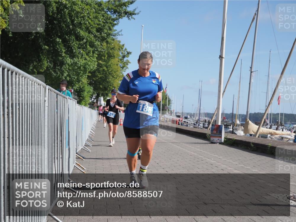 17.08.2025 - KN Förde Triathlon 2025 KatJ http://msf.ph/oto/8588507 17.08.2025 10:39:38 Laufen 142, 156, 186 meine-sportfotos.de