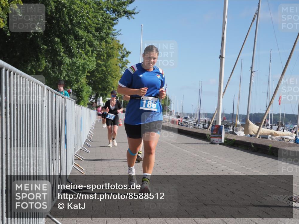 17.08.2025 - KN Förde Triathlon 2025 KatJ http://msf.ph/oto/8588512 17.08.2025 10:39:38 Laufen 142, 156, 186 meine-sportfotos.de