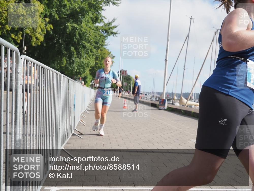 17.08.2025 - KN Förde Triathlon 2025 KatJ http://msf.ph/oto/8588514 17.08.2025 10:14:41 Laufen 111, 119, 216, 223 meine-sportfotos.de