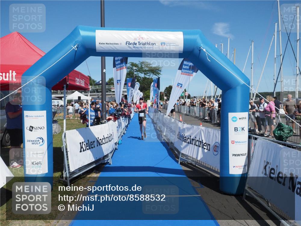 17.08.2025 - KN Förde Triathlon 2025 MichiJ http://msf.ph/oto/8588532 17.08.2025 13:45:09 Laufen 466 meine-sportfotos.de