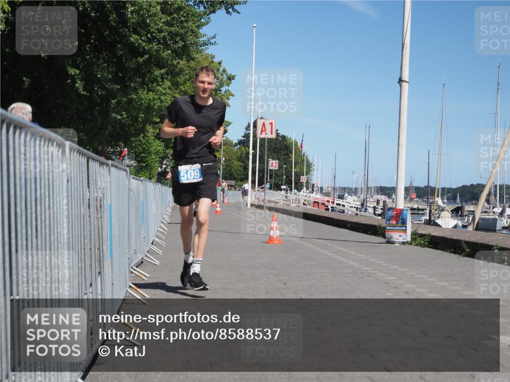 17.08.2025 - KN Förde Triathlon 2025 KatJ http://msf.ph/oto/8588537 17.08.2025 13:32:38 Laufen 414, 509 meine-sportfotos.de