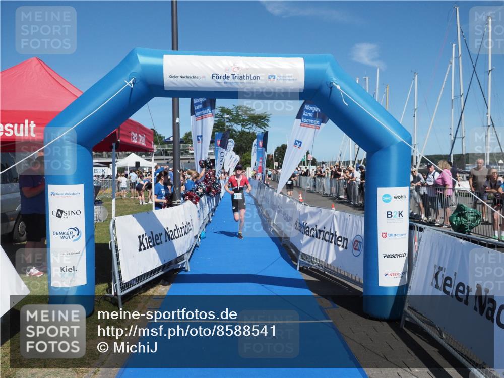 17.08.2025 - KN Förde Triathlon 2025 MichiJ http://msf.ph/oto/8588541 17.08.2025 13:45:09 Laufen 466 meine-sportfotos.de
