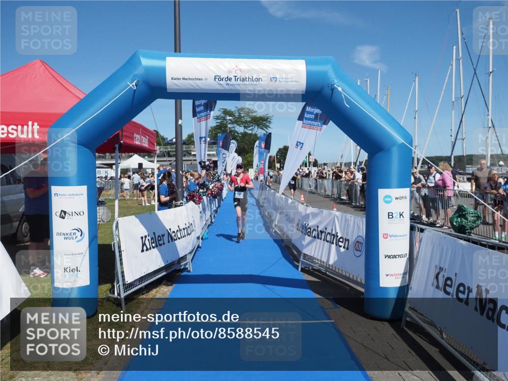 17.08.2025 - KN Förde Triathlon 2025 MichiJ http://msf.ph/oto/8588545 17.08.2025 13:45:09 Laufen 466 meine-sportfotos.de