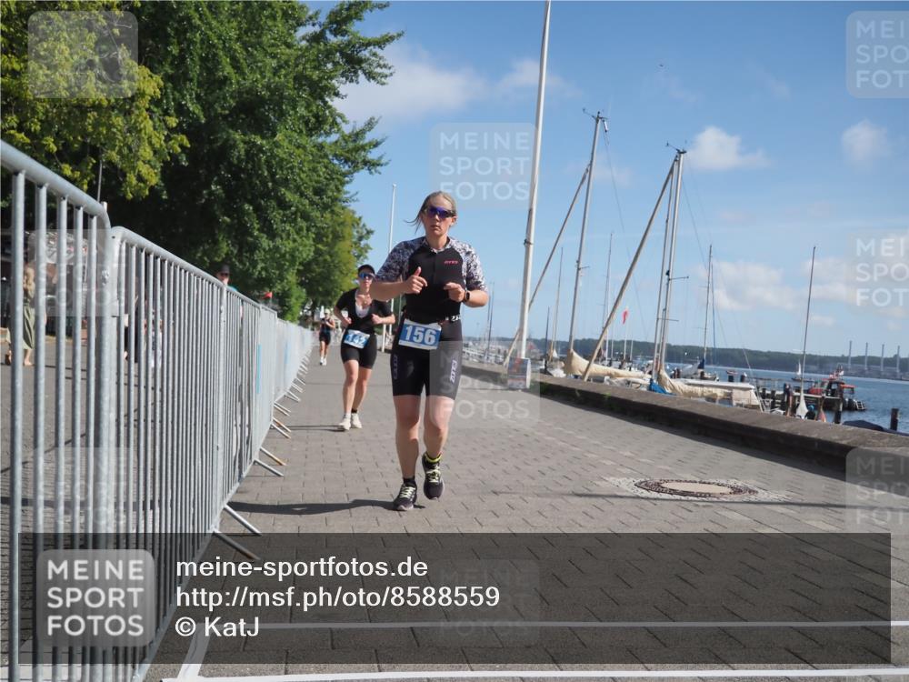 17.08.2025 - KN Förde Triathlon 2025 KatJ http://msf.ph/oto/8588559 17.08.2025 10:39:41 Laufen 142, 156, 159, 186 meine-sportfotos.de