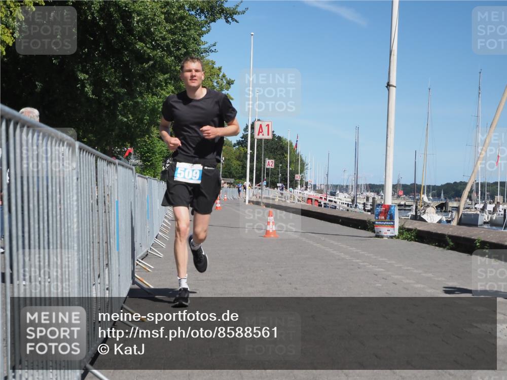 17.08.2025 - KN Förde Triathlon 2025 KatJ http://msf.ph/oto/8588561 17.08.2025 13:32:38 Laufen 414, 509 meine-sportfotos.de