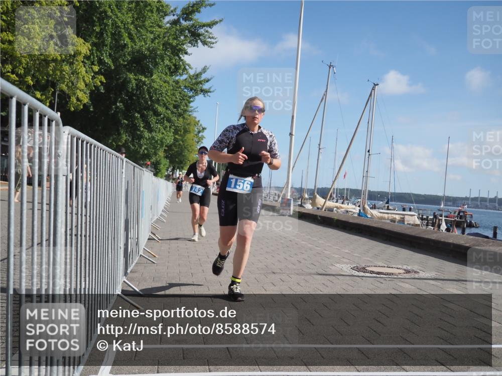 17.08.2025 - KN Förde Triathlon 2025 KatJ http://msf.ph/oto/8588574 17.08.2025 10:39:41 Laufen 142, 156, 159, 186 meine-sportfotos.de