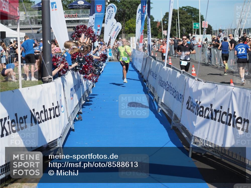 17.08.2025 - KN Förde Triathlon 2025 MichiJ http://msf.ph/oto/8588613 17.08.2025 13:45:18 Laufen 456 meine-sportfotos.de