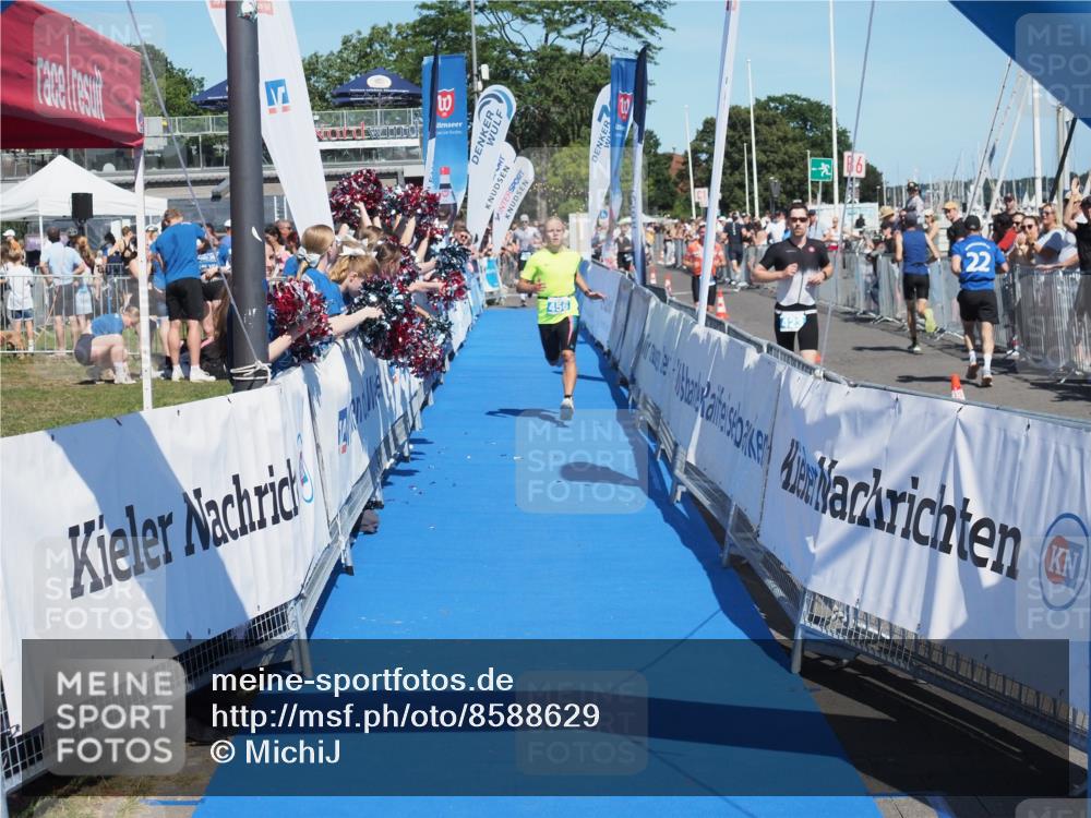 17.08.2025 - KN Förde Triathlon 2025 MichiJ http://msf.ph/oto/8588629 17.08.2025 13:45:18 Laufen 456 meine-sportfotos.de