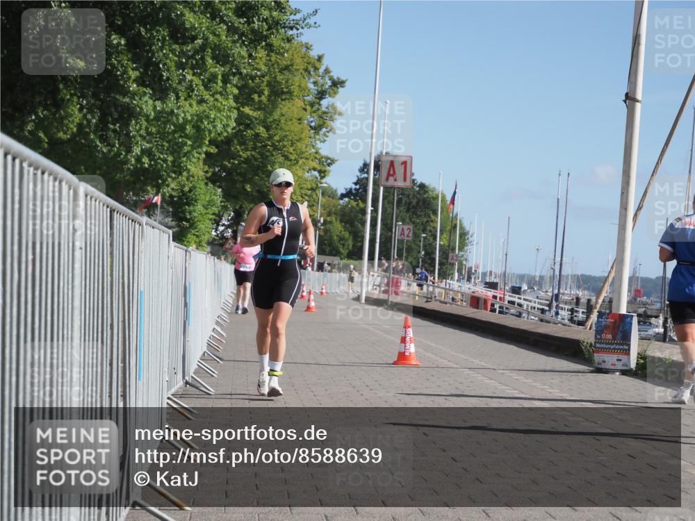 17.08.2025 - KN Förde Triathlon 2025 KatJ http://msf.ph/oto/8588639 17.08.2025 10:39:47 Laufen 159 meine-sportfotos.de