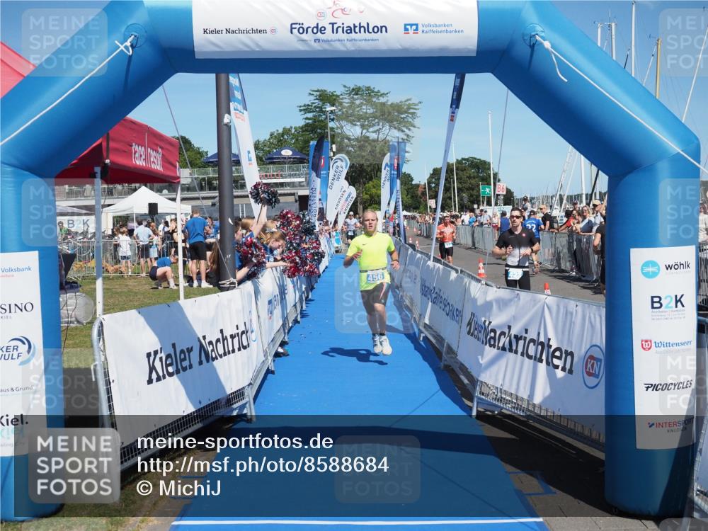 17.08.2025 - KN Förde Triathlon 2025 MichiJ http://msf.ph/oto/8588684 17.08.2025 13:45:20 Laufen 456 meine-sportfotos.de