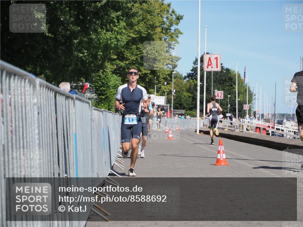 17.08.2025 - KN Förde Triathlon 2025 KatJ http://msf.ph/oto/8588692 17.08.2025 13:32:47 Laufen 413, 414, 466, 469 meine-sportfotos.de