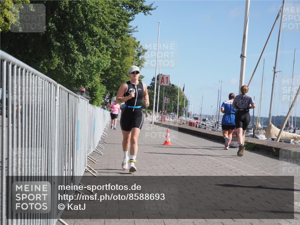 17.08.2025 - KN Förde Triathlon 2025 KatJ http://msf.ph/oto/8588693 17.08.2025 10:39:49 Laufen 159 meine-sportfotos.de