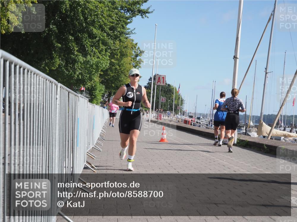 17.08.2025 - KN Förde Triathlon 2025 KatJ http://msf.ph/oto/8588700 17.08.2025 10:39:49 Laufen 159 meine-sportfotos.de