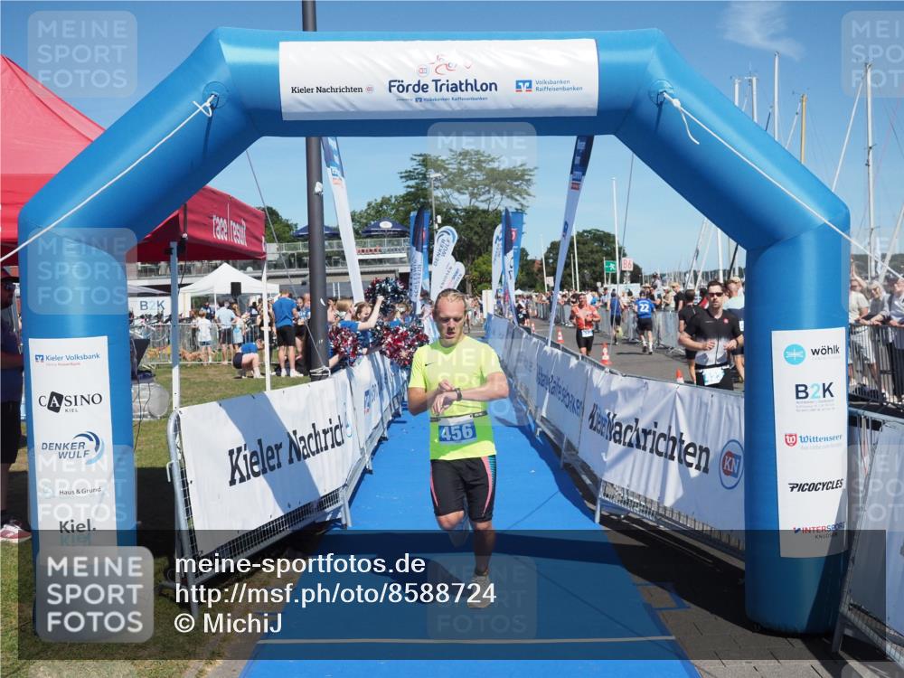 17.08.2025 - KN Förde Triathlon 2025 MichiJ http://msf.ph/oto/8588724 17.08.2025 13:45:21 Laufen 456 meine-sportfotos.de