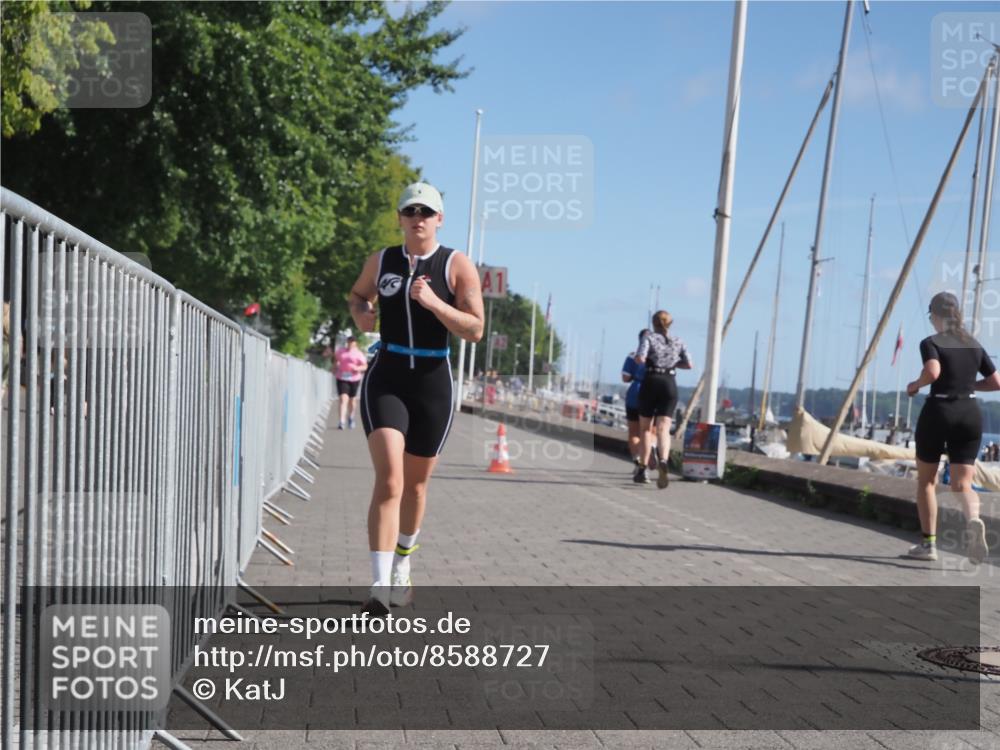 17.08.2025 - KN Förde Triathlon 2025 KatJ http://msf.ph/oto/8588727 17.08.2025 10:39:50 Laufen 159 meine-sportfotos.de