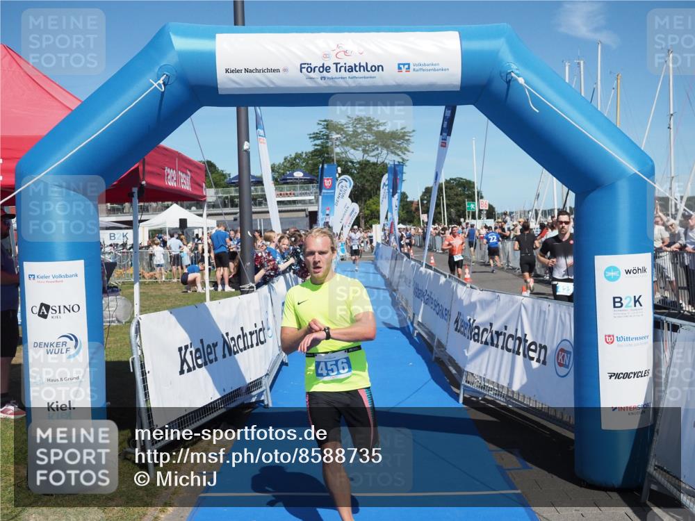 17.08.2025 - KN Förde Triathlon 2025 MichiJ http://msf.ph/oto/8588735 17.08.2025 13:45:21 Laufen 456 meine-sportfotos.de