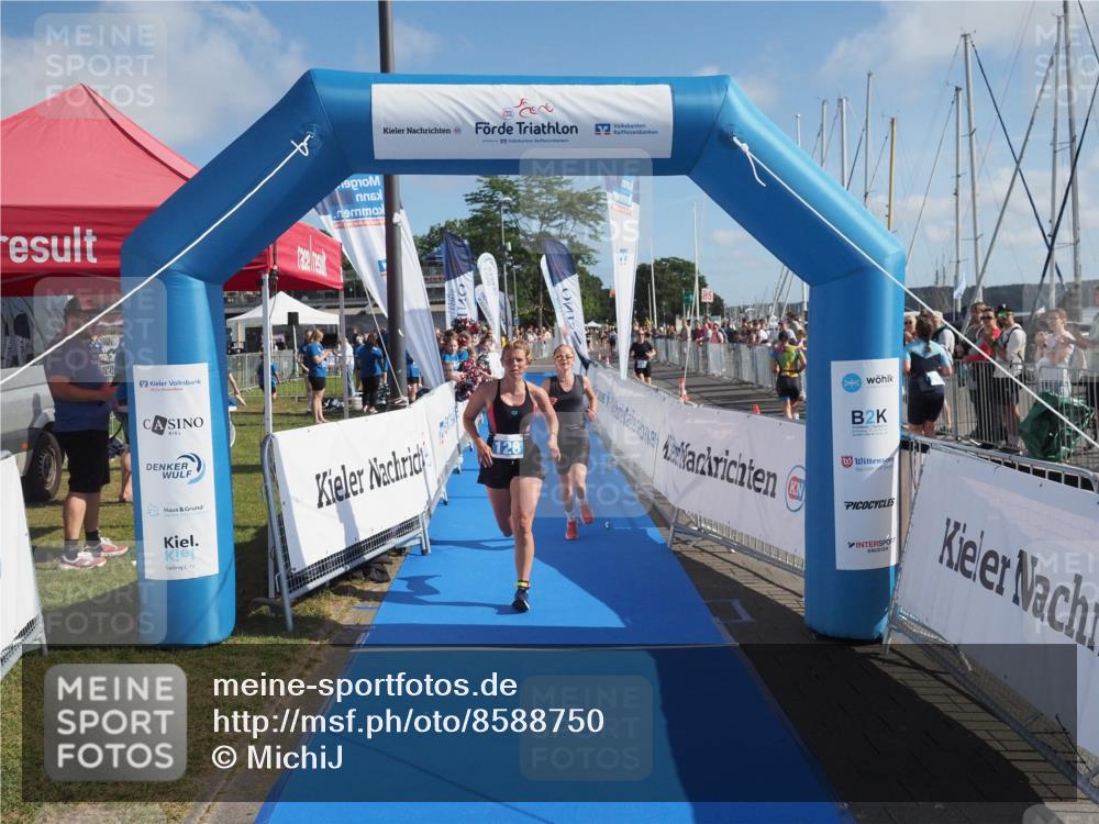 17.08.2025 - KN Förde Triathlon 2025 MichiJ http://msf.ph/oto/8588750 17.08.2025 10:30:53 Laufen 128, 204 meine-sportfotos.de