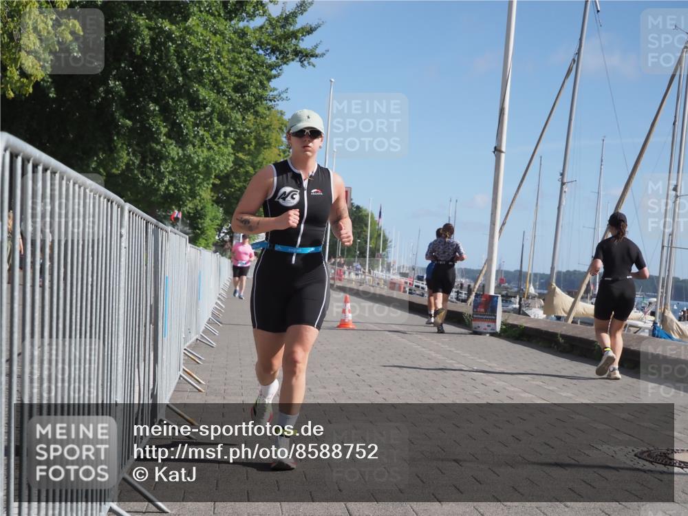 17.08.2025 - KN Förde Triathlon 2025 KatJ http://msf.ph/oto/8588752 17.08.2025 10:39:50 Laufen 159 meine-sportfotos.de