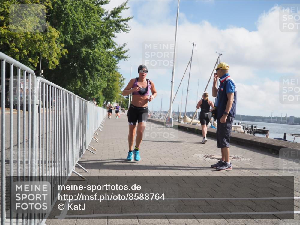 17.08.2025 - KN Förde Triathlon 2025 KatJ http://msf.ph/oto/8588764 17.08.2025 10:14:56 Laufen 114, 138, 159 meine-sportfotos.de
