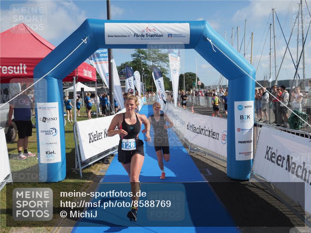 17.08.2025 - KN Förde Triathlon 2025 MichiJ http://msf.ph/oto/8588769 17.08.2025 10:30:54 Laufen 128, 204 meine-sportfotos.de