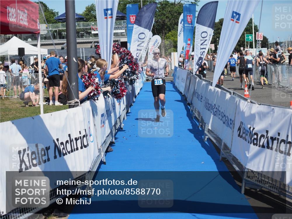 17.08.2025 - KN Förde Triathlon 2025 MichiJ http://msf.ph/oto/8588770 17.08.2025 13:45:25 Laufen 414, 456, 548 meine-sportfotos.de