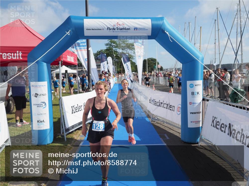 17.08.2025 - KN Förde Triathlon 2025 MichiJ http://msf.ph/oto/8588774 17.08.2025 10:30:54 Laufen 128, 204 meine-sportfotos.de
