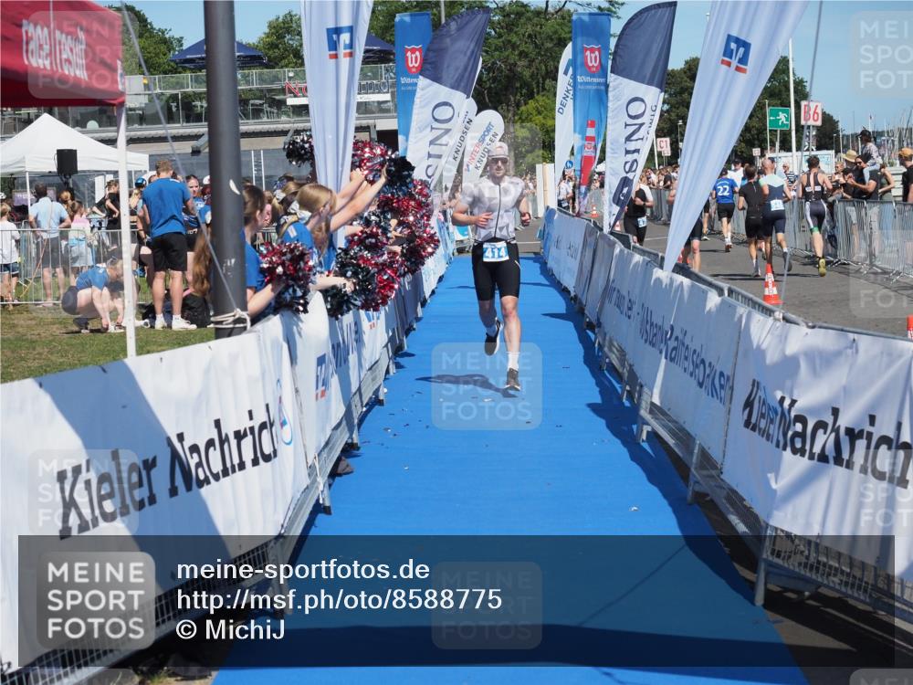 17.08.2025 - KN Förde Triathlon 2025 MichiJ http://msf.ph/oto/8588775 17.08.2025 13:45:25 Laufen 414, 456, 548 meine-sportfotos.de