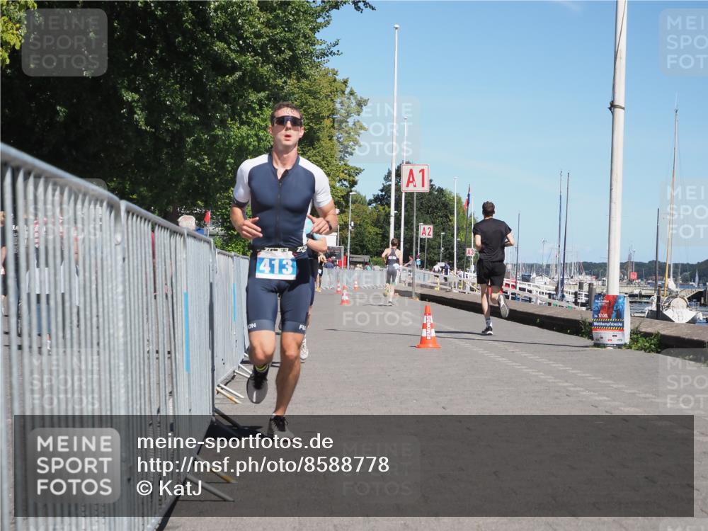 17.08.2025 - KN Förde Triathlon 2025 KatJ http://msf.ph/oto/8588778 17.08.2025 13:32:50 Laufen 413, 458, 466, 469 meine-sportfotos.de