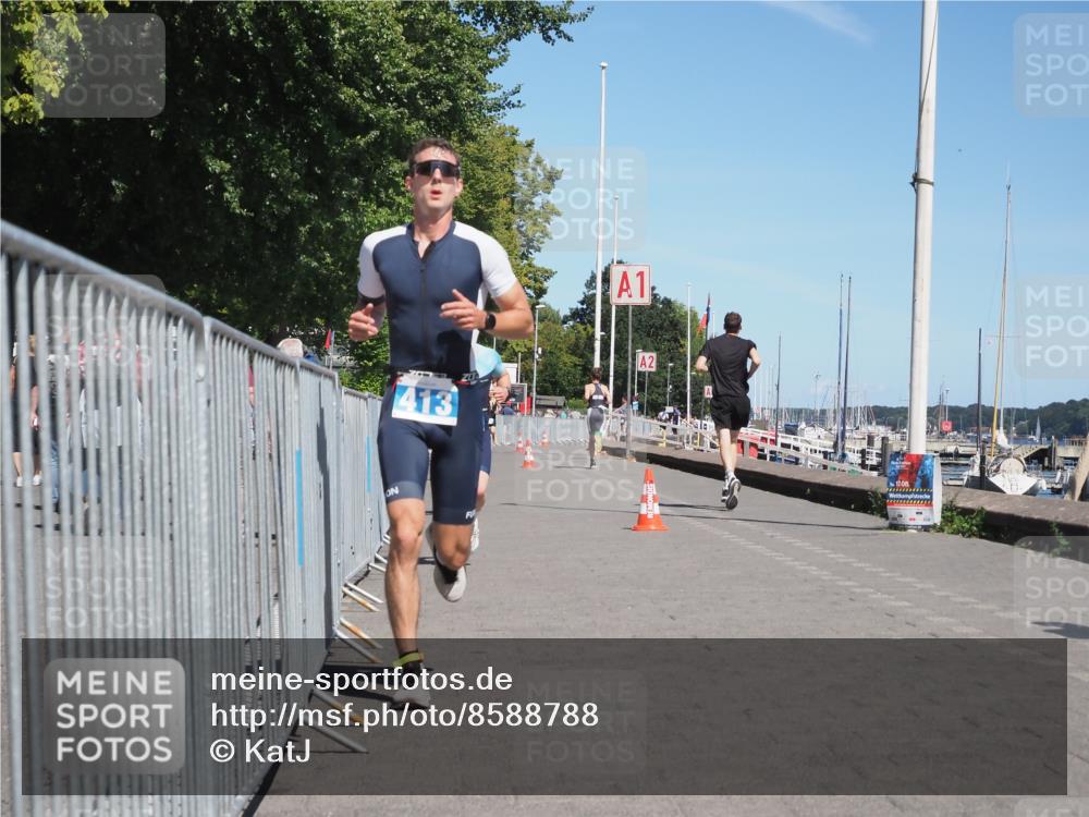 17.08.2025 - KN Förde Triathlon 2025 KatJ http://msf.ph/oto/8588788 17.08.2025 13:32:50 Laufen 413, 458, 466, 469 meine-sportfotos.de