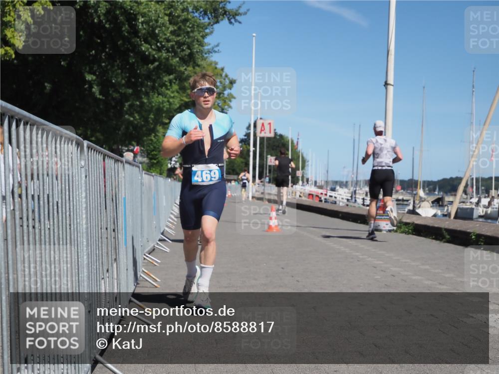 17.08.2025 - KN Förde Triathlon 2025 KatJ http://msf.ph/oto/8588817 17.08.2025 13:32:52 Laufen 413, 458, 466, 469 meine-sportfotos.de